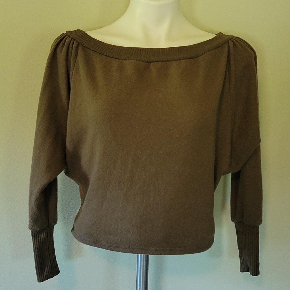 Project Social T x Urban Outfitters Sweater XS New
